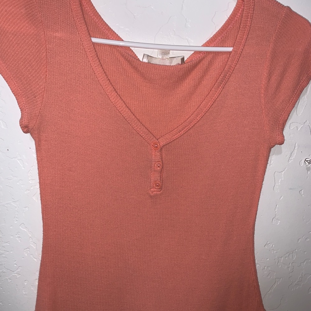 Peachy light orange t shirt soft and stretchy